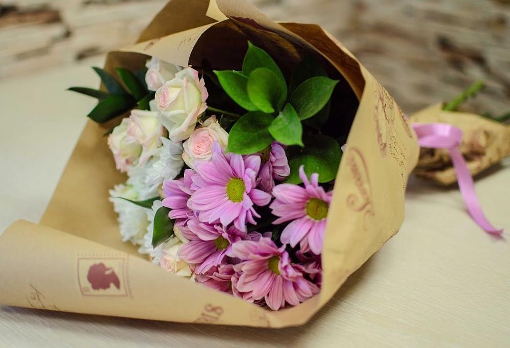 Букет цветов из: Розы и Хризантемы в Винодельненском