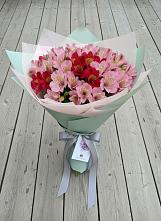 Букет цветов из:  Альстромерии #REPLACE_PRED# Винодельненском