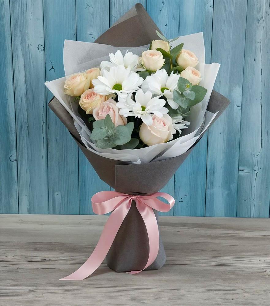 Букет цветов из: Хризантемы и Розы в Винодельненском
