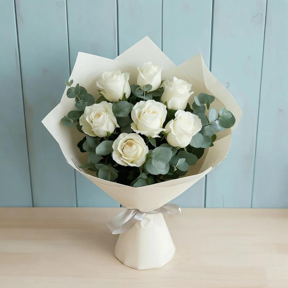 Букет Белые розы в Эвкалипте в Винодельненском