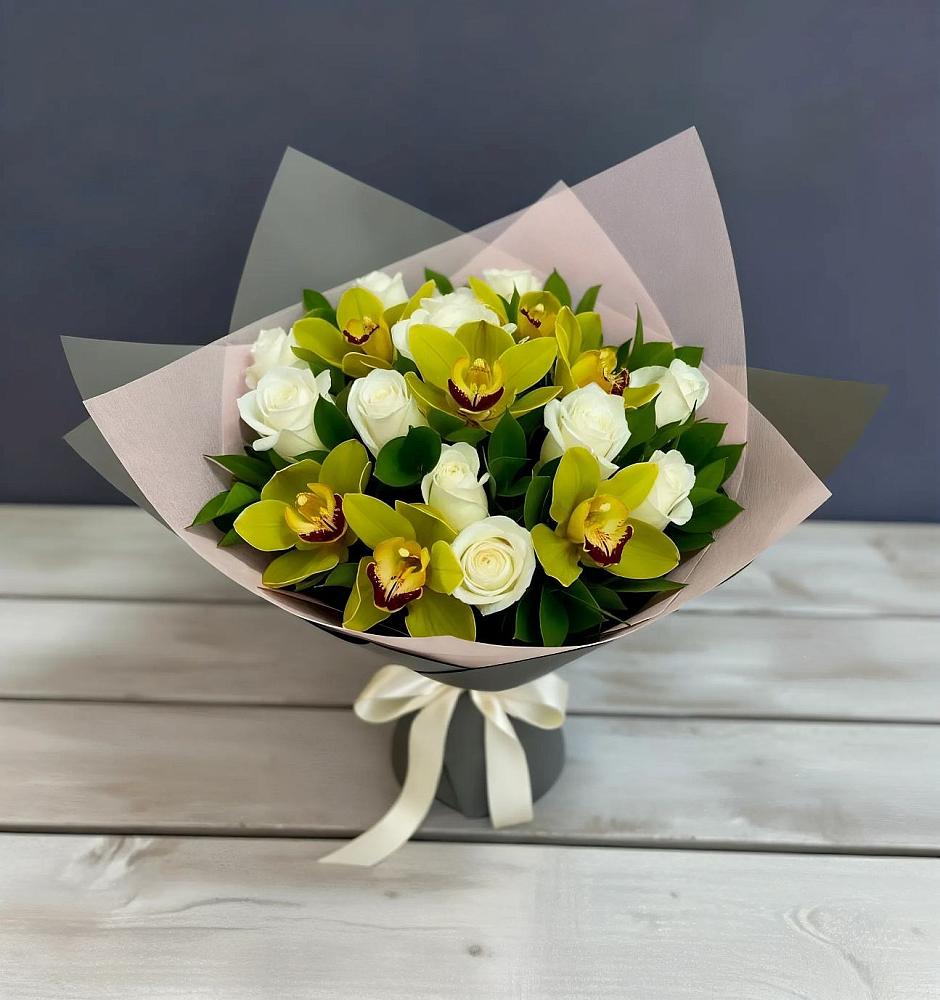 Букет цветов из: Орхидеи и Розы в Винодельненском